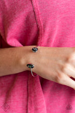 Cargar imagen en el visor de la galería, Don&#39;t BEAD Jealous
